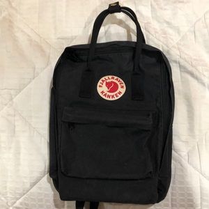 FJALLRAVEN KANKEN Black 15” backpack